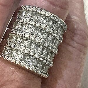 Elegant Silver Multi-Band Ring / size 7